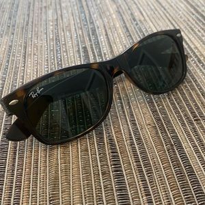 Ray-Ban New Wayfarer Sunglasses
